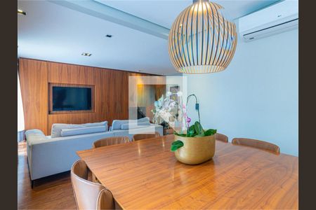 Casa à venda com 4 quartos, 340m² em Cidade Jardim, São Paulo