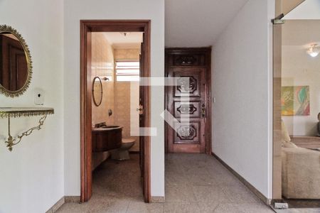 Entrada de casa para alugar com 4 quartos, 350m² em Jardim Sao Bento, São Paulo
