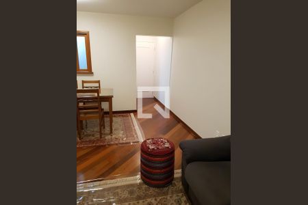 Sala de apartamento para alugar com 2 quartos, 71m² em Cerqueira César, São Paulo