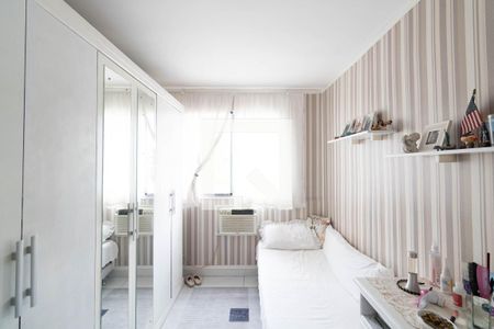 Quarto 1 de apartamento para alugar com 2 quartos, 48m² em Senador Vasconcelos, Rio de Janeiro