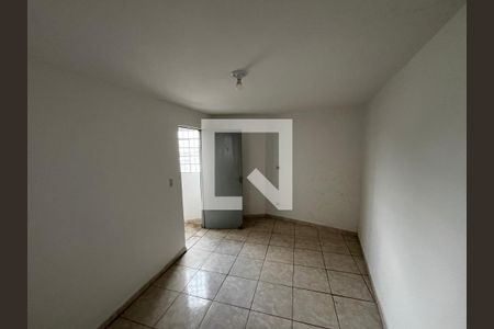 Quarto  de casa para alugar com 2 quartos, 60m² em Jardim Rossin, São Paulo
