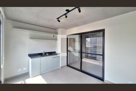 Varanda e cozinha de kitnet/studio à venda com 1 quarto, 30m² em Bom Retiro, São Paulo