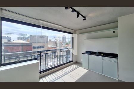 Varanda e cozinha de kitnet/studio à venda com 1 quarto, 30m² em Bom Retiro, São Paulo