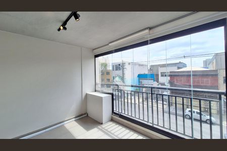 Varanda e cozinha de kitnet/studio à venda com 1 quarto, 30m² em Bom Retiro, São Paulo