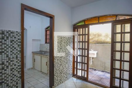 Sala de jantar  de casa à venda com 5 quartos, 199m² em Piraporinha, Diadema