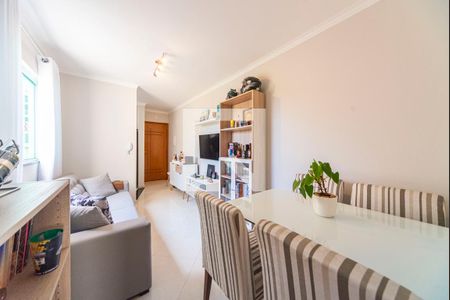 Sala de apartamento para alugar com 1 quarto, 45m² em Vila Eldizia, Santo André