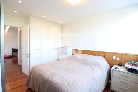 Suíte 1 de apartamento à venda com 2 quartos, 127m² em Vila Ipojuca, São Paulo