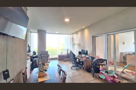 Varanda de apartamento à venda com 2 quartos, 127m² em Vila Ipojuca, São Paulo