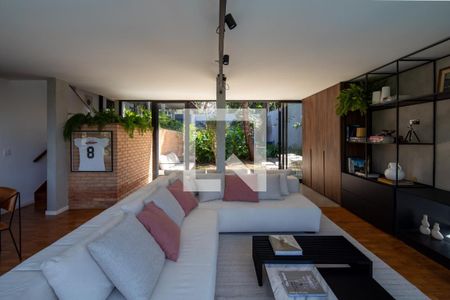 Sala de casa à venda com 4 quartos, 625m² em Pacaembu, São Paulo