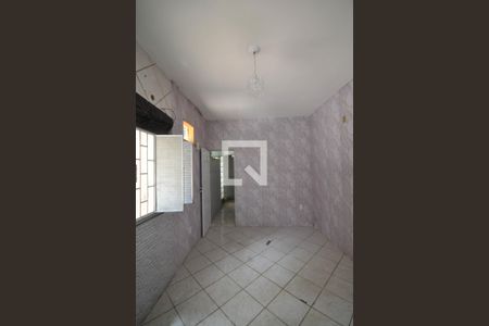 Sala de casa para alugar com 2 quartos, 66m² em Vila Bela Vista, Nova Iguaçu
