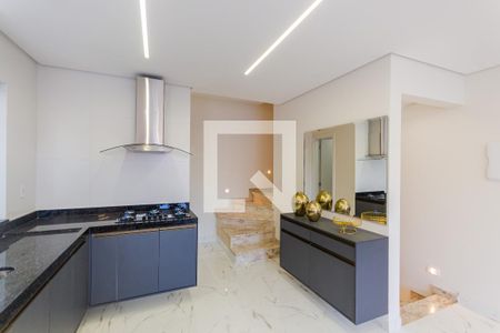Cozinha  de casa à venda com 3 quartos, 150m² em Vila Camilópolis, Santo André