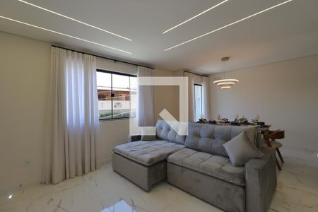 Sala de Estar de casa à venda com 3 quartos, 150m² em Vila Camilópolis, Santo André