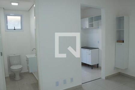 Sala de casa de condomínio para alugar com 2 quartos, 60m² em Centreville, Cotia