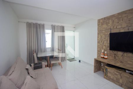 Sala de casa para alugar com 3 quartos, 140m² em Pedra Azul, Contagem