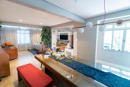 Sala de casa para alugar com 3 quartos, 200m² em Indianópolis, São Paulo