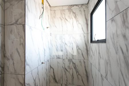 Banheiro de apartamento para alugar com 2 quartos, 45m² em Vila Antonina, São Paulo