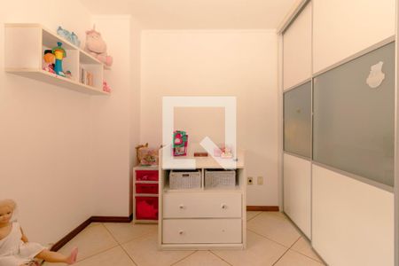 Quarto 1 de casa para alugar com 3 quartos, 400m² em Espírito Santo, Porto Alegre