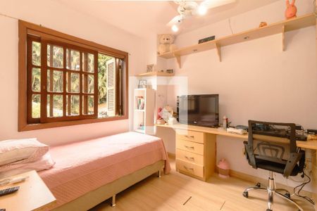 Quarto 2 de casa para alugar com 3 quartos, 400m² em Espírito Santo, Porto Alegre