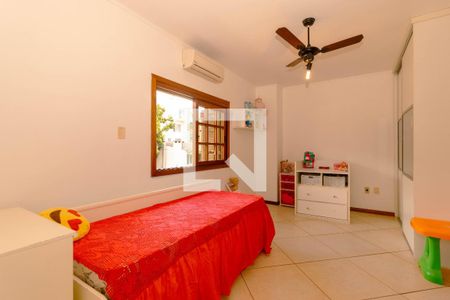 Quarto 1 de casa para alugar com 3 quartos, 400m² em Espírito Santo, Porto Alegre