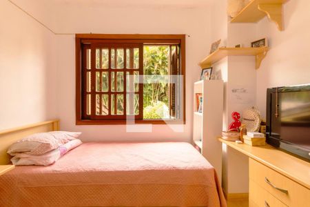 Quarto 2 de casa para alugar com 3 quartos, 400m² em Espírito Santo, Porto Alegre