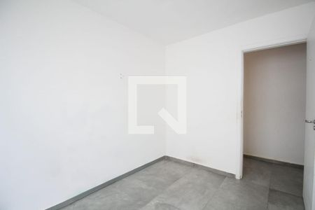 Quarto 1 de apartamento para alugar com 2 quartos, 44m² em Jardim Maria Duarte, São Paulo