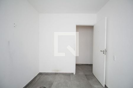 Quarto 1 de apartamento para alugar com 2 quartos, 44m² em Jardim Maria Duarte, São Paulo