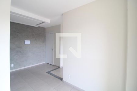 Sala de apartamento para alugar com 3 quartos, 56m² em Jardim Santo Antoninho, São Paulo