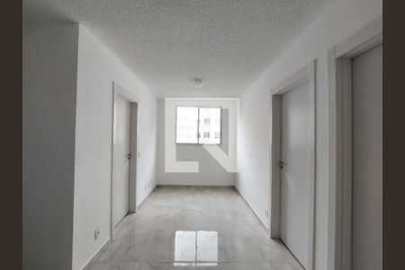 Sala de apartamento para alugar com 2 quartos, 34m² em Usina Piratininga, São Paulo