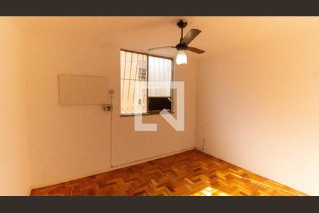 Quarto 1 de apartamento para alugar com 2 quartos, 60m² em Santa Rosa, Niterói