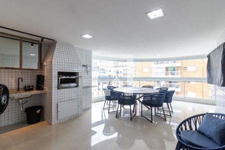 Sacada de apartamento para alugar com 3 quartos, 180m² em Vila Tupi, Praia Grande