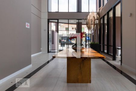 Condomínio - Hall  de apartamento à venda com 3 quartos, 70m² em Vila Gomes Cardim, São Paulo
