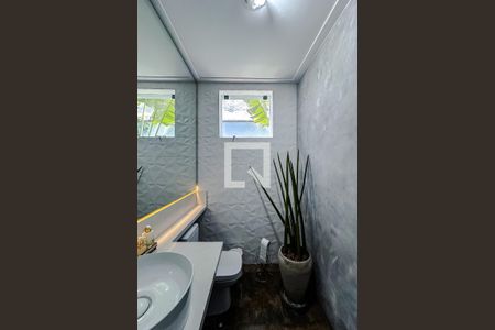 Lavabo de casa para alugar com 3 quartos, 162m² em Vila Bertioga, São Paulo