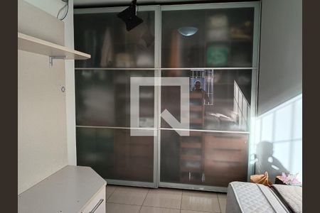 Quarto de casa à venda com 4 quartos, 260m² em Vila Ipojuca, São Paulo