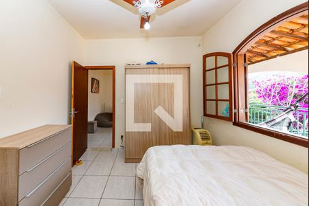 Suíte de casa à venda com 3 quartos, 360m² em Palmeiras, Belo Horizonte