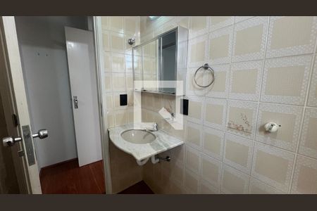 Banheiro de apartamento para alugar com 1 quarto, 56m² em Conceicao, Campinas