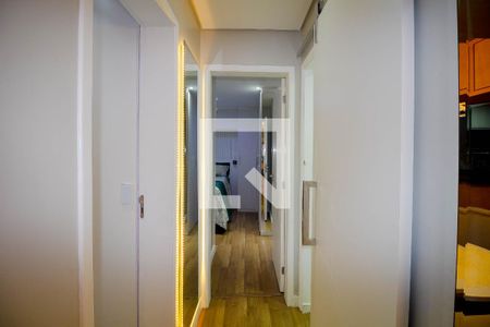 Corredor de apartamento à venda com 2 quartos, 70m² em Vila Ivone, São Paulo