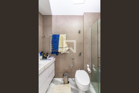 Banheiro da Suíte de apartamento à venda com 2 quartos, 80m² em Funcionários, Belo Horizonte