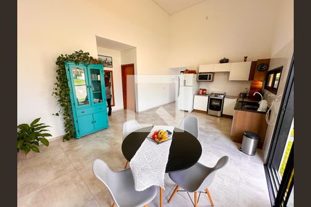 Sala de Jantar de casa de condomínio para alugar com 4 quartos, 186m² em São João do Rio Vermelho, Florianópolis