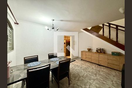 Sala  de casa para alugar com 2 quartos, 161m² em Jardim Monte Azul, São Paulo