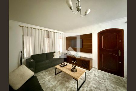 Sala  de casa para alugar com 2 quartos, 161m² em Jardim Monte Azul, São Paulo