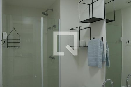 Banheiro de kitnet/studio à venda com 1 quarto, 26m² em Perdizes, São Paulo