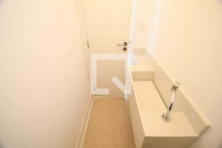 Lavabo de apartamento à venda com 3 quartos, 205m² em Cambuí, Campinas