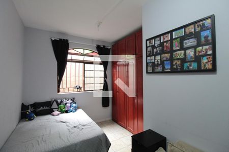 Quarto 1 de casa à venda com 8 quartos, 660m² em Céu Azul, Belo Horizonte