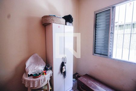 Quarto de serviço de casa à venda com 4 quartos, 220m² em Vila Espanhola, São Paulo