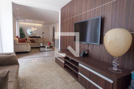 Sala de TV de apartamento à venda com 4 quartos, 225m² em Buritis, Belo Horizonte