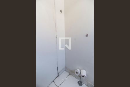 Banheiro 2 de casa à venda com 3 quartos, 118m² em Vila Boa Vista, Barueri