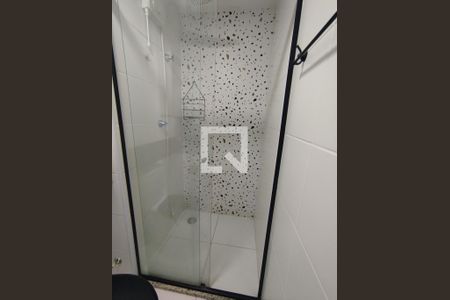 Banheiro de apartamento à venda com 1 quarto, 29m² em Vila Ema, São Paulo