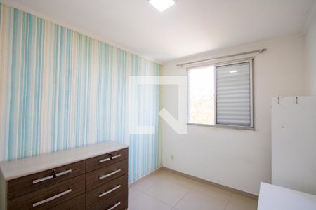 Quarto 2 de apartamento para alugar com 2 quartos, 45m² em Parque São Vicente, Santo André
