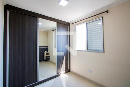 Quarto 1 de apartamento para alugar com 2 quartos, 45m² em Parque São Vicente, Santo André