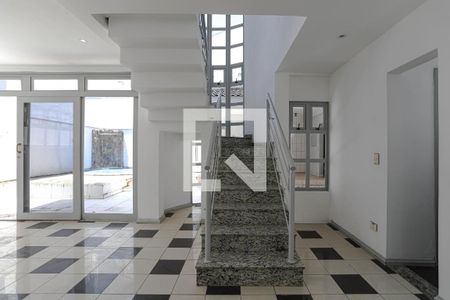 Sala de casa para alugar com 3 quartos, 273m² em Vila Oliveira, Mogi das Cruzes